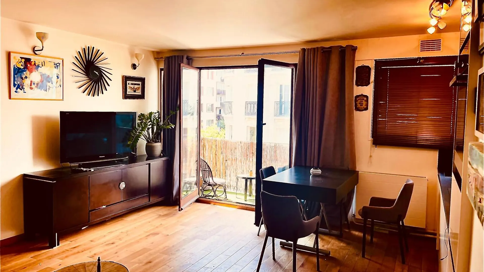 Apartament Jolie 2 Pieces Avec Balcon Paris 15 Eme
